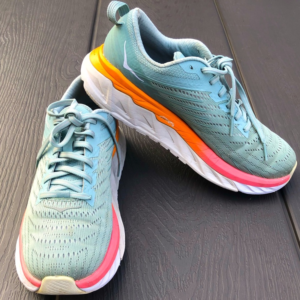 Hoka One Arahi 4 Sneakers sz 8